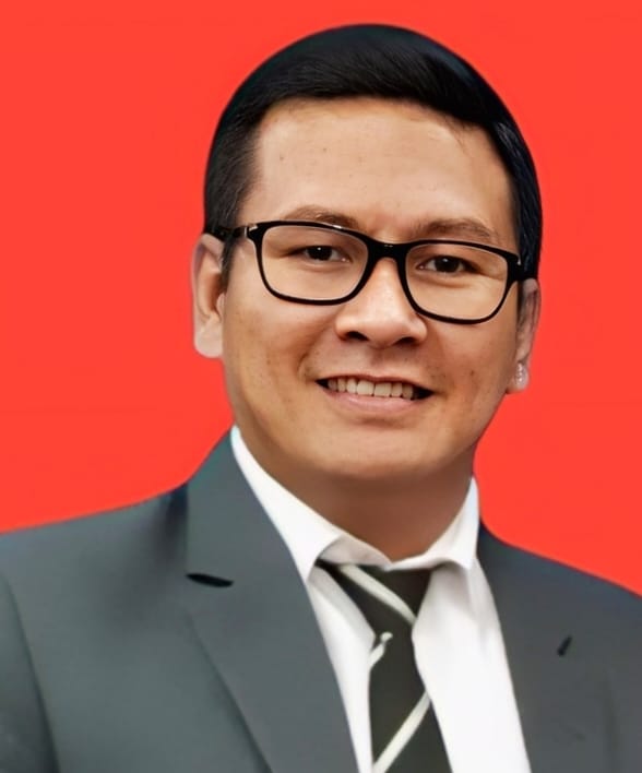 KOMISARIS UTAMA